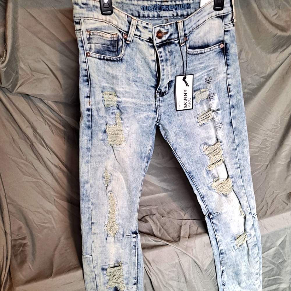 Rue 21 Skinny Arc  Men's destroyed Jeans